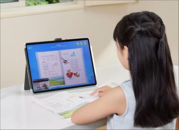 金风资本 大模型厂商变现难，科大讯飞却把AI学习机卖爆